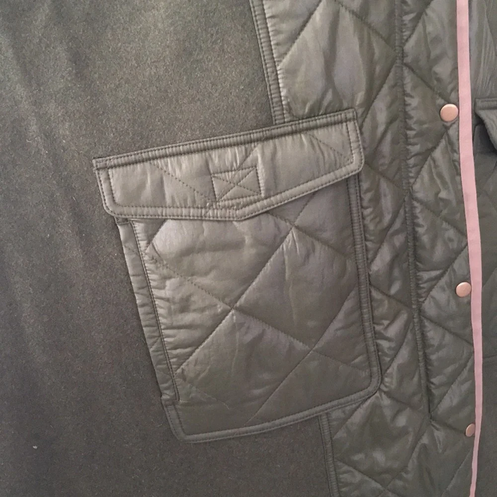 Banana Republic stylish olive